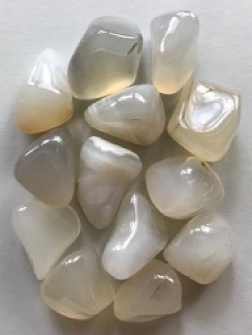 Valkoinen akaatti / White Agate /Agate blanche M