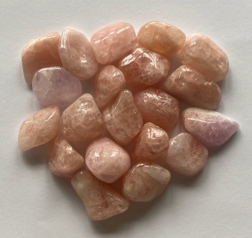 Morganiitti (vaal.pun. berylli)/ Morganite ( beryl rose) (pink beryl) M