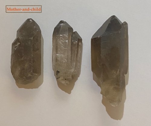 Savukvartsikärki / Smoky Quartz point / Pointe en quartz fumé L